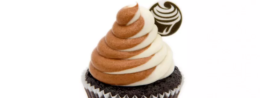 Black-Tiger Cupcake: Schoko-Cupcake und Vanille-Schoko-Creme
