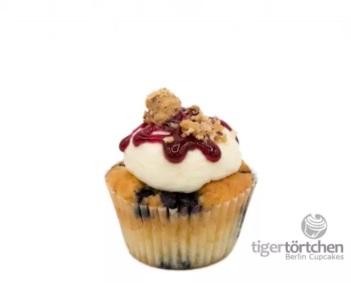 Blueberry-Cheesecake Cupcake: Blaubeer-Vanille-Cupcake und Frischkäsecreme-Topping mit Keks