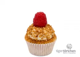 Frankfurter-Kranz Cupcake: Vanille Cupcake & Vanille-Krokant Creme und Himbeere