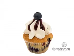 Lemon-Berry Cupcake Lemon-Berry Cupcake: Zitronen-Heidelbeer-Cupcake und Zimt-Creme