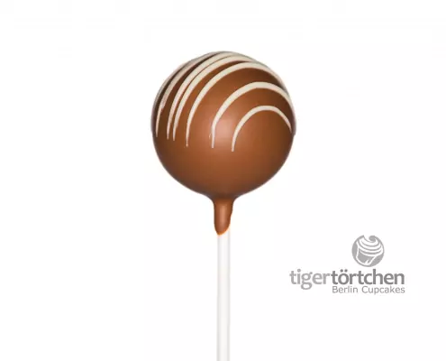 Triple-Choc Cake-Pop: Schoko-Kuchen mit Vollmilch- und weißer Schokoladenhülle