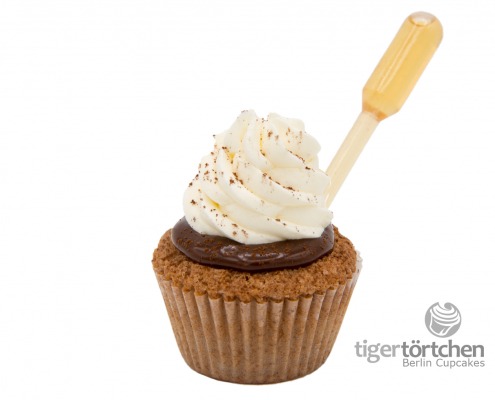 Hazel-Rum Cuptail: Schoko-Nuss-Cupcake und Creme-Topping mit Rum-Infusion (ohne Gluten)