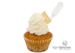 Piña-Colada Cuptail: Veganer Ananas-Cupcake und Kokos-Topping mit Kokos-Rum-Infusion