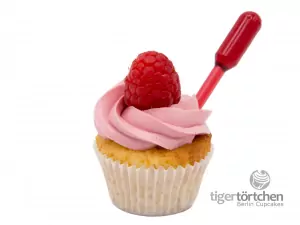Raspberry-Cream Cuptail Raspberry-Cream Cuptail: Vanille-Cupcake und Himbeer-Topping mit Himbeer-Infusion