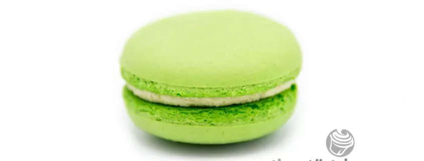 Pistazie Macaron: Macaron mit einer Pistazien-Füllung