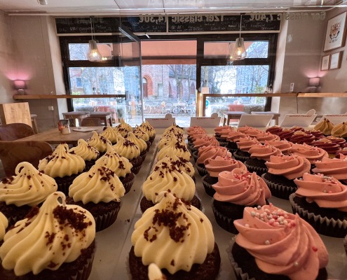 tigertörtchen_cupcake cafe Cupcake Café Nikolaiviertel Alexanderplatz Zimtschnecken, Macarons